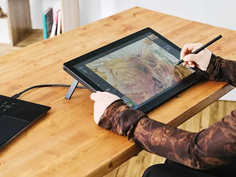 وکام از نمایشگرهای لمسی مخصوص طراحی جدید همراه با قلم نوری
Pro Pen 3 رونمایی کرد