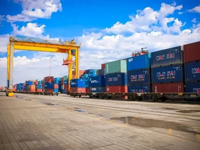 معاون وزیر راه: قطعی اینترنت برای گمرک در مرزها مشکلات ایجاد
کرد